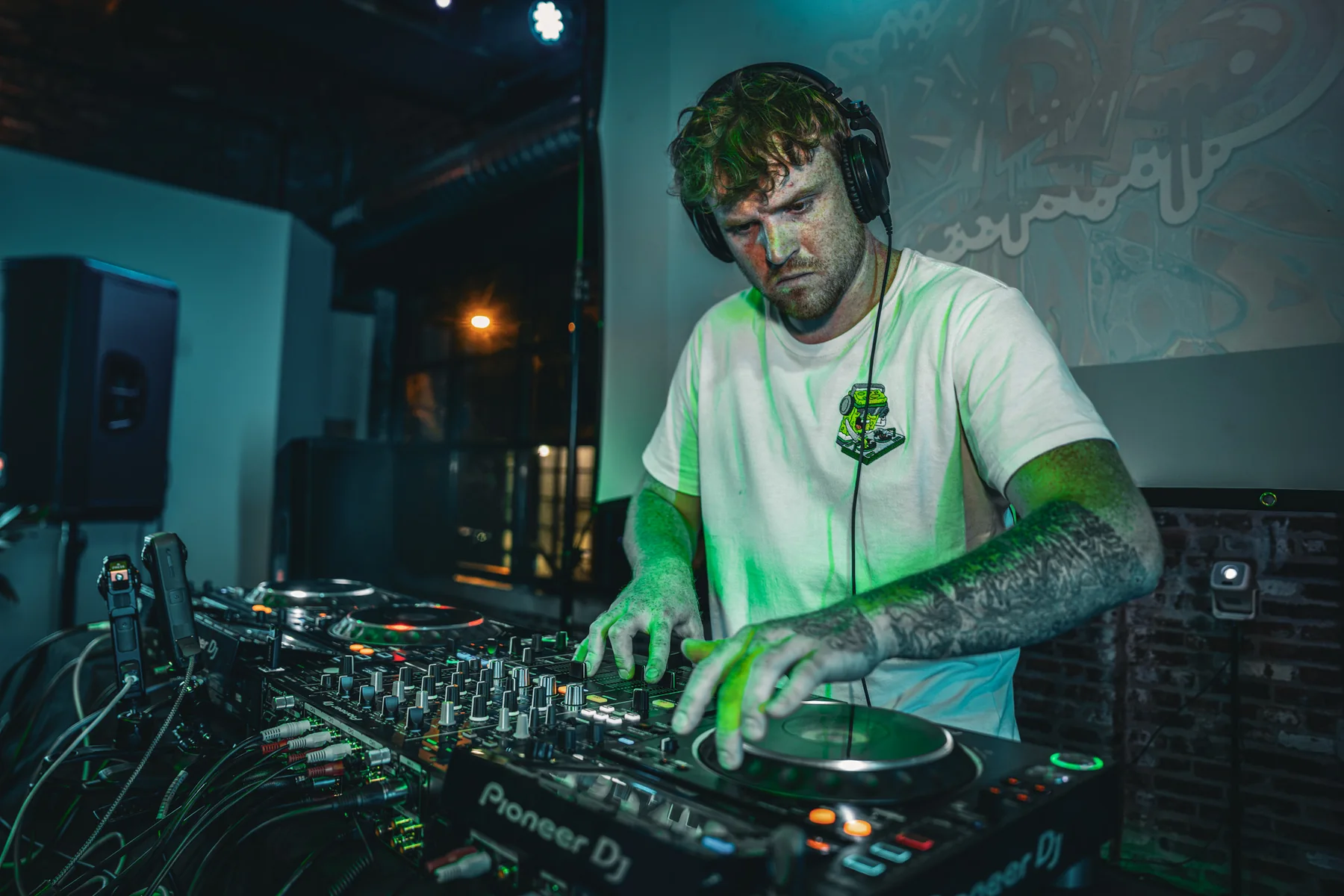 DJ performing at the EDM LANC August 22 show at The Lounge